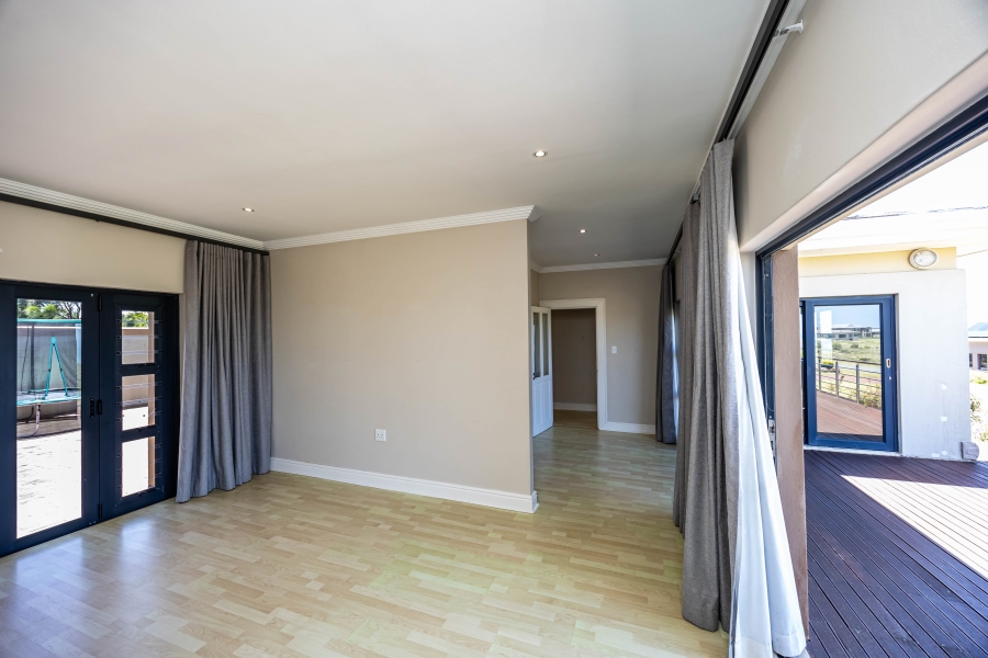 3 Bedroom Property for Sale in Kwelera Eastern Cape